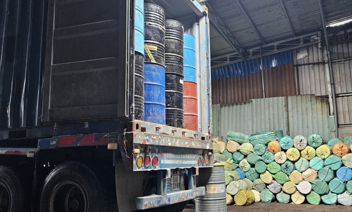 vận chuyển dầu điều đen
